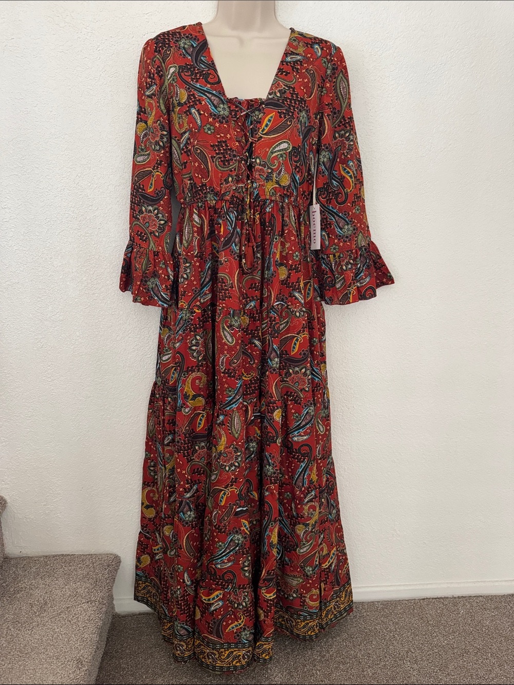 BOEMO Women’s Bohemian Red Paisley Tiered Maxi Dress Bell Sleeves Size M NWT